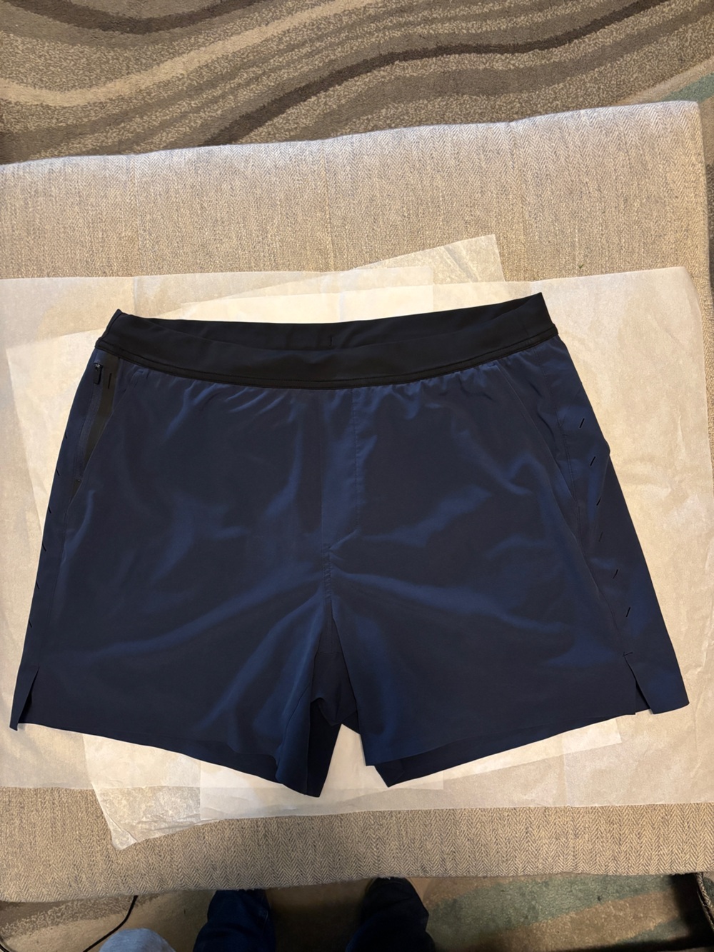 Ten Thousand Interval Athletic Shorts Men’s Sz XL 5” inseam